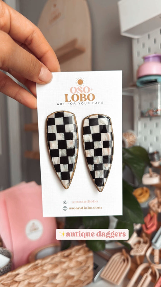 antique dagger checks